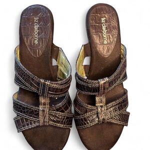 Y2K Girl Boss Sandals w a mini heel 🤎